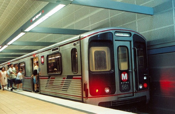 Los Angeles Metro Red Line (rail rapid transit). Photo: Eric Haas